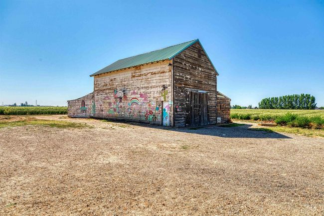 View of barn | Image 41
