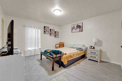342 Meadowhill Dr, Garland, TX, 75043-3022 | Card Image