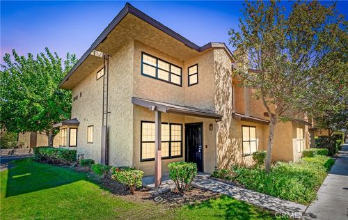 1-1543 W Avenue L, Lancaster, CA, 93534-8830 | Card Image