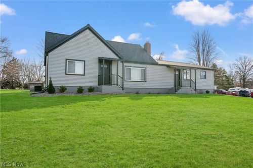 4001 S Cleveland Massillon Rd, Barberton, OH, 44203-5604 | Card Image