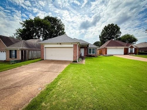 901 Timber Grove Dr, Cordova, TN, 38018-6394 | Card Image