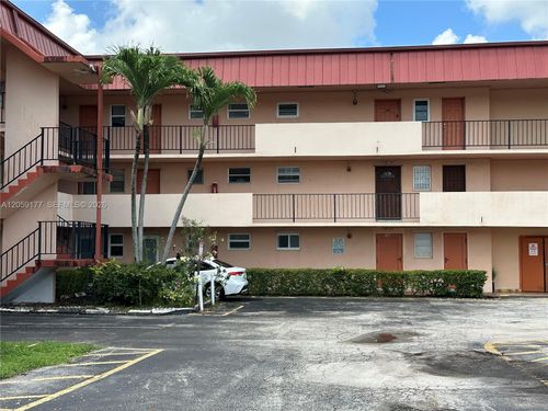 121-19001 Ne 14th Ave, Miami, FL, 33179-4086 | Card Image