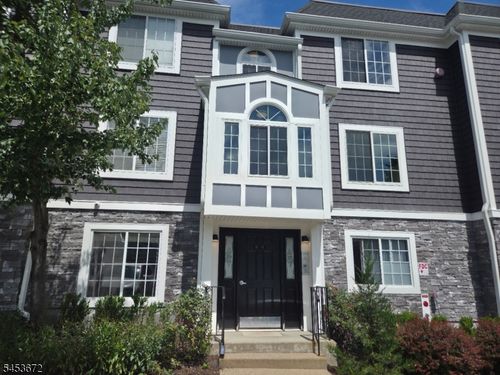 67-67 Village Dr, Morristown, NJ, 07960-7315 | Card Image