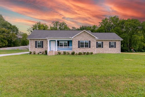 831 Long Hollow Pike, Goodlettsville, TN, 37072-4312 | Card Image
