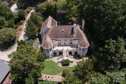 705 Lake Club Dr, Nebo, NC, 28761-7686 | Card Image