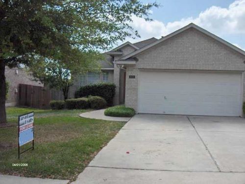 811 Wilderness Path, Round Rock, TX, 78665-2501 | Card Image