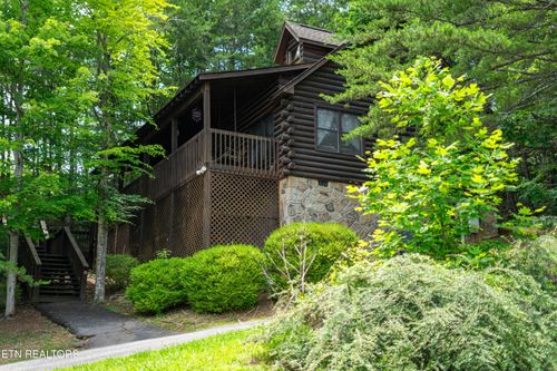719 Kings Hills Blvd, Pigeon Forge, TN, 37863 | Card Image