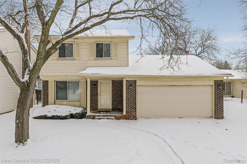 2850 Roundtree Dr, Troy, MI, 48083-2344 | Card Image