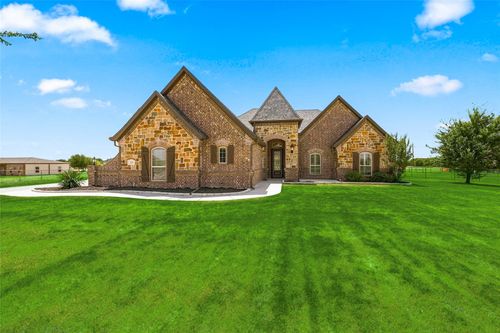 420 Hartley Way Rd, Azle, TX, 76020-1154 | Card Image