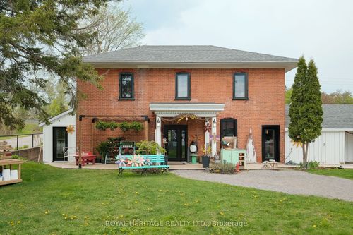 2102 Nathaway Dr, Lakefield, ON, K0L3G0 | Card Image