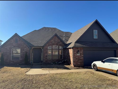2608 S 12th St, Broken Arrow, OK, 74012-8766 | Card Image