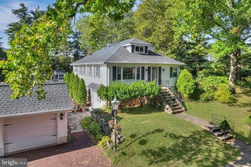 713 Ardsley Ct, Yardley, PA, 19067-1833 | Card Image