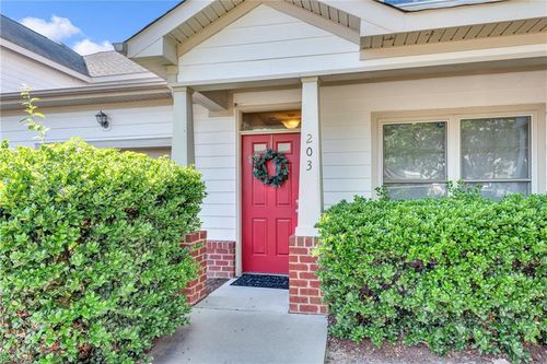 unit-203-200 Seasons Cir, Suffolk, VA, 23434-6542 | Card Image