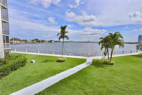 apt-s208-3020 Marcos Dr, Aventura, FL, 33160-2559 | Card Image