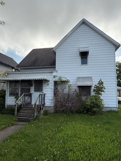 379 N Wiley St, Crestline, OH, 44827-1356 | Card Image
