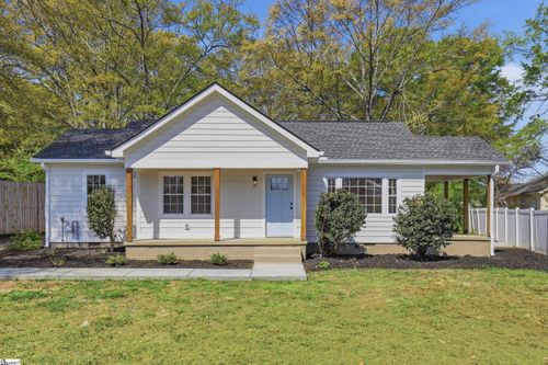 4 Wembley Rd, Greenville, SC, 29607-3131 | Card Image