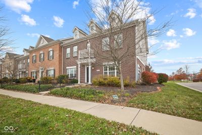 13172 Saxony Boulevard, Condo with 2 bedrooms, 2 bathrooms and null parking in Fishers IN | Image 3