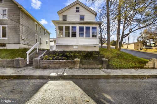 266 Mahanoy St, TAMAQUA, PA, 18252-1806 | Card Image