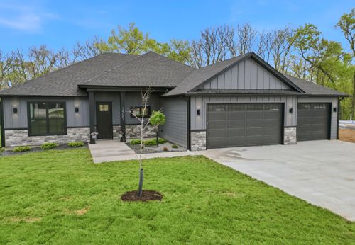 14681 Wellstead Dr, HALLSVILLE, MO, 65255-4520 | Card Image