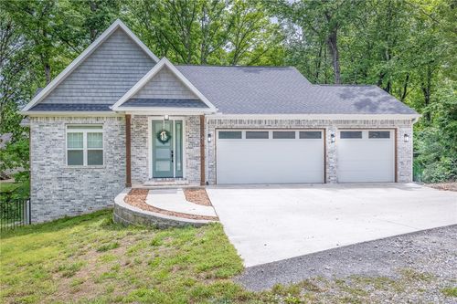 4 Morganshire Cir, Bella Vista, AR, 72714-3230 | Card Image
