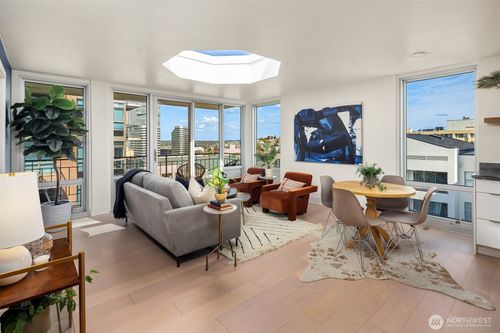 ph-d-1000 Union St, Seattle, WA, 98101-1940 | Card Image