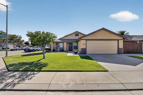 9667 Douglas Ave, Delhi, CA, 95315-9676 | Card Image