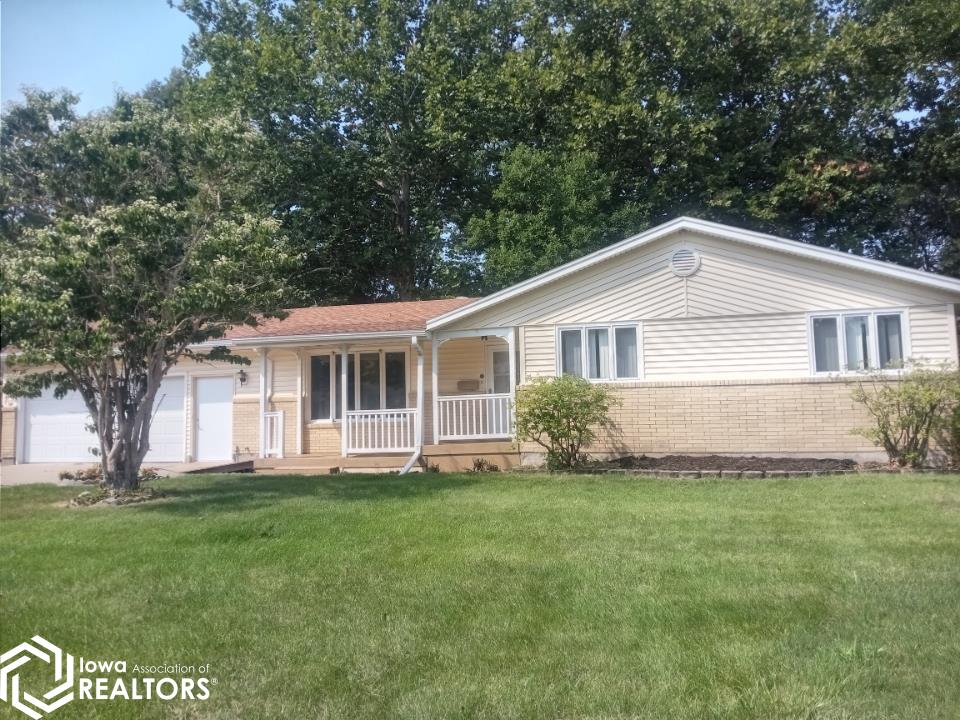 Schwartz Dr, Ottumwa, IA 52501