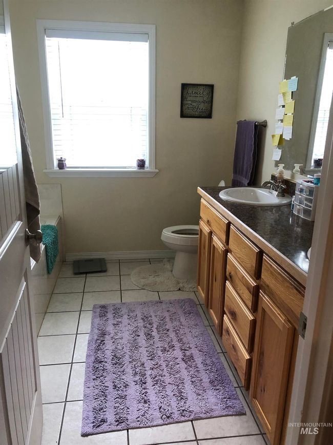 407 Page Cir, Townhouse with 3 bedrooms, 2 bathrooms and 2 parking in Burley ID | Image 6