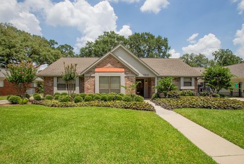 7918 Fairdale Ln, Houston, TX, 77063-6150 | Card Image