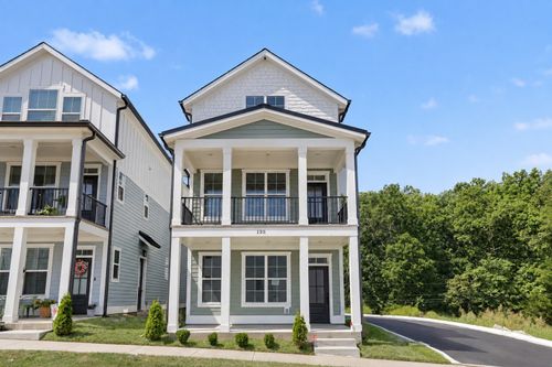 135 Stella Dr, Nashville, TN, 37209-3076 | Card Image