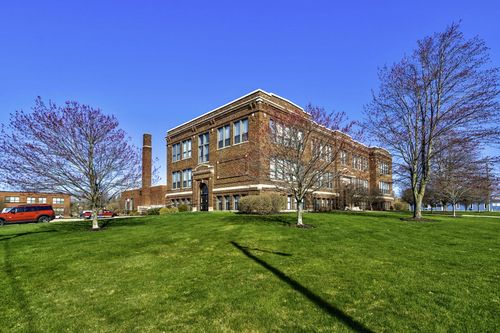 204-460 Broadway Street, South Haven, MI, 49090 | Card Image