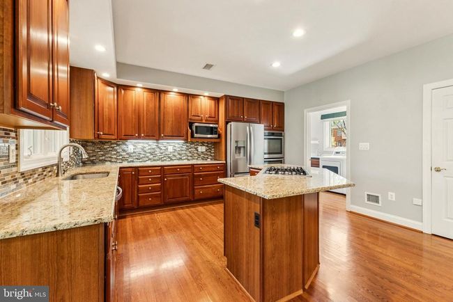 8092 Crooked Oaks Ct, House other with 3 bedrooms, 3 bathrooms and null parking in GAINESVILLE VA | Image 27