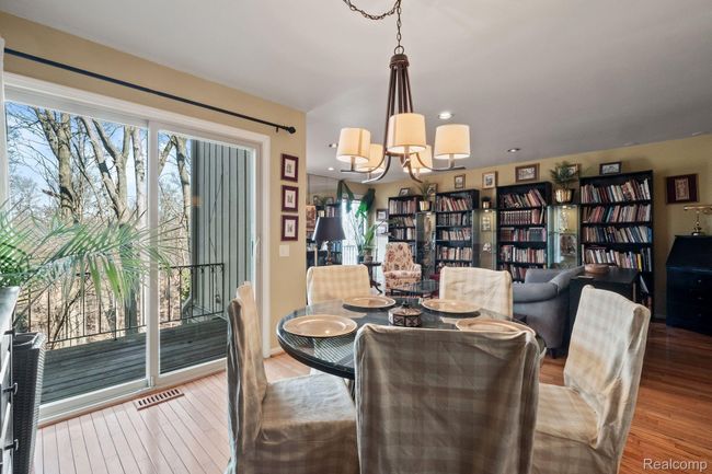 1339 Knollcrest Cir, Condo with 3 bedrooms, 3 bathrooms and null parking in Bloomfield Hills MI | Image 18