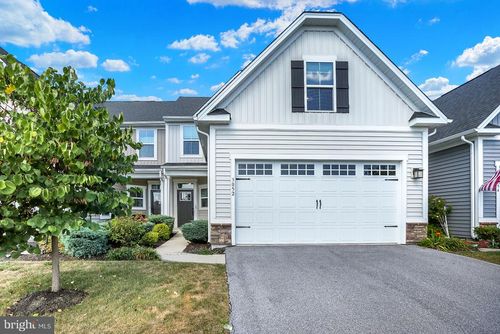 3052 Lorelai Dr, HARRISBURG, PA, 17110-3716 | Card Image