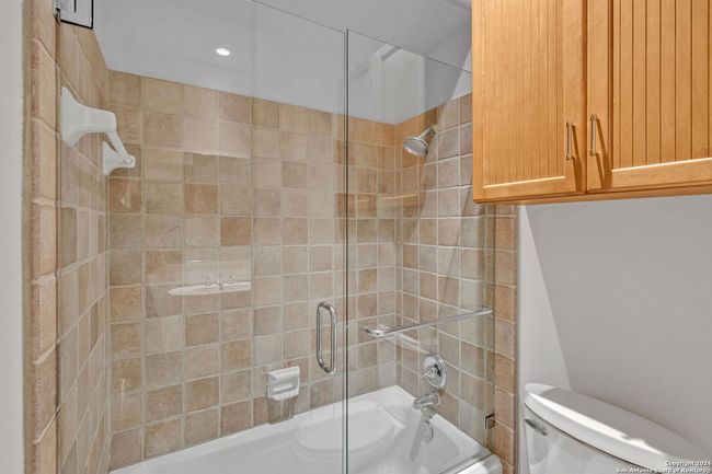 UNIT-8 - 27000 Catamaran Dr, House other with 4 bedrooms, 4 bathrooms and null parking in SPICEWOOD TX | Image 26