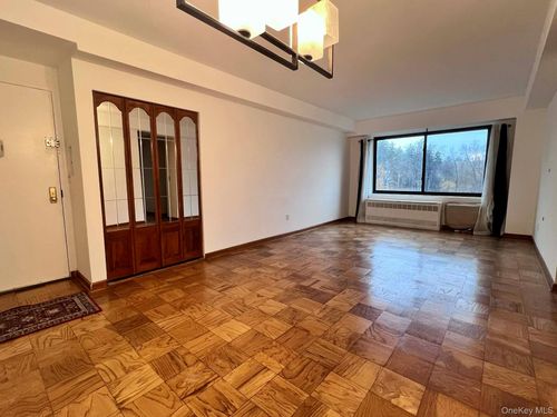 apt-7h-25 Lake St, White Plains, NY, 10603-4007 | Card Image