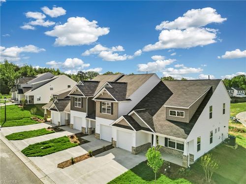 148 Tallwood Dr, Elkin, NC, 28621-2935 | Card Image