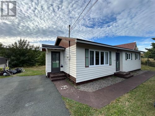 35 Harbour Drive, Harbour Drive, NL, A0A1P0 | Card Image