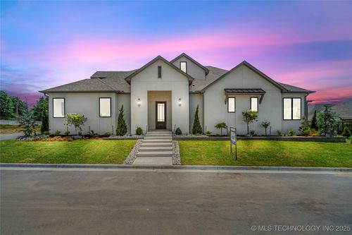 7221 E Norman St, Broken Arrow, OK, 74014-2553 | Card Image
