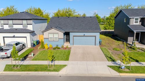 966 Sparrow St, Woodburn, OR, 97071-6061 | Card Image