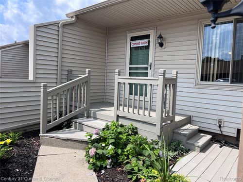 61958 Ticonderoga Dr, South Lyon, MI, 48178-1071 | Card Image