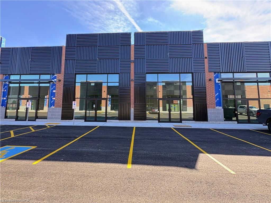 Commercial Lease in Woodstock