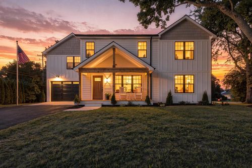 15330 Mt. Vernon Avenue, Brookfield, WI, 53005 | Card Image