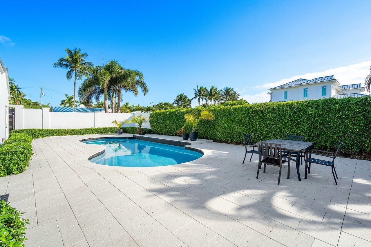 Miramar Dr, Delray Beach, FL 33483