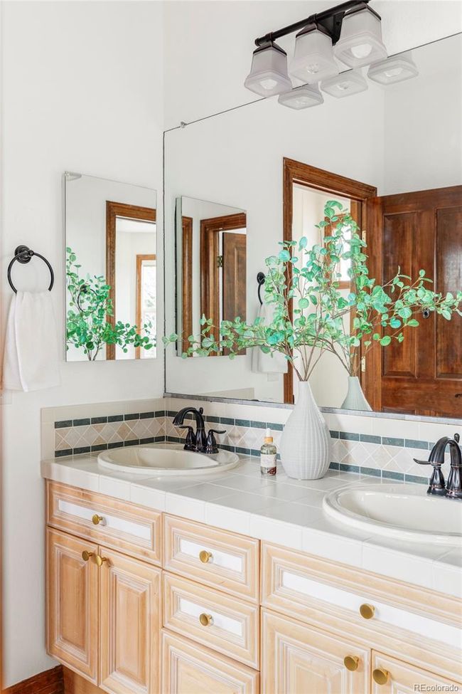 10260 Longview Dr, House other with 5 bedrooms, 4 bathrooms and 3 parking in Lone Tree CO | Image 30