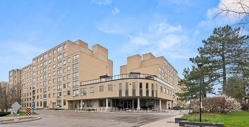 314-326 Major Mackenzie Dr E, Richmond Hill, ON, L4C8T4 | Card Image