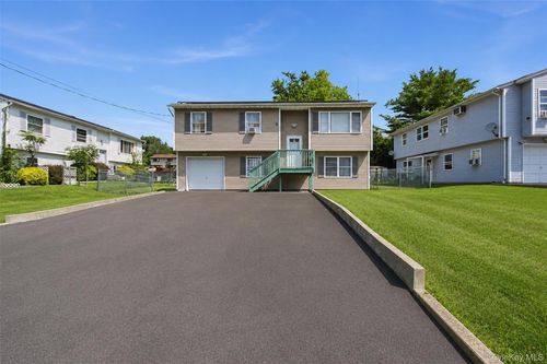 114 Noyes Ave, Spring Valley, NY, 10977-5742 | Card Image