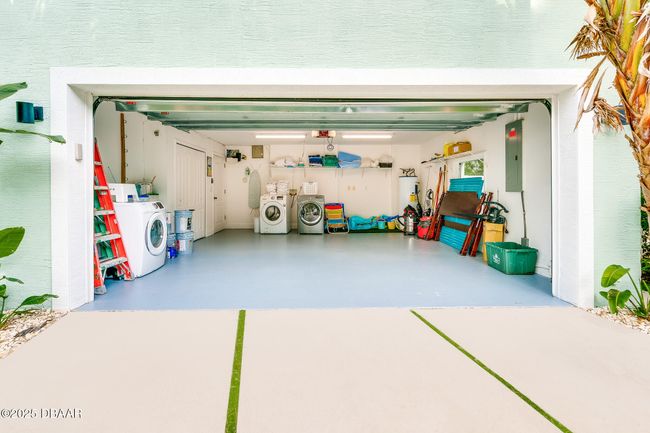 GARAGE | Image 53