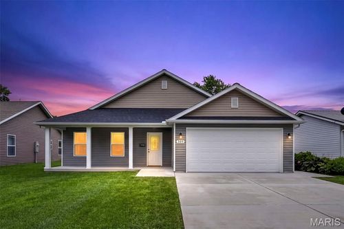 309 S Main Cross St, Bowling Green, MO, 63334-2236 | Card Image