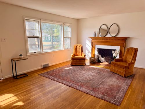 211 Jarvis Ave, Somerset, KY, 42501-1807 | Card Image